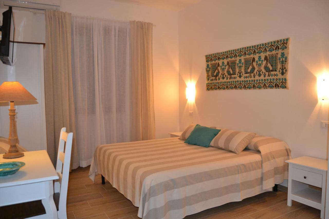 Nuscos Bed And Breakfast Nuoro  Exteriör bild